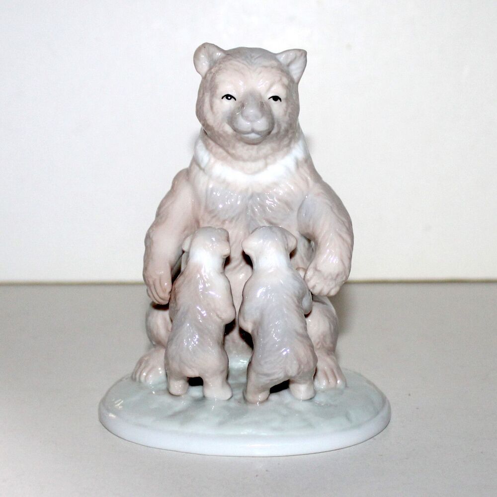 Vintage Figurine Mama Bear with Two Cubs porcelain Meico animal figure